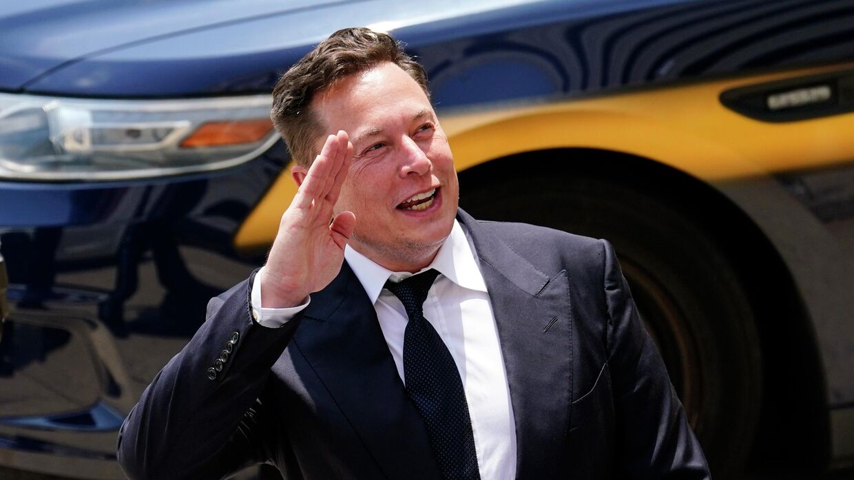 Генеральный директор SpaceX и Tesla Илон Маск
