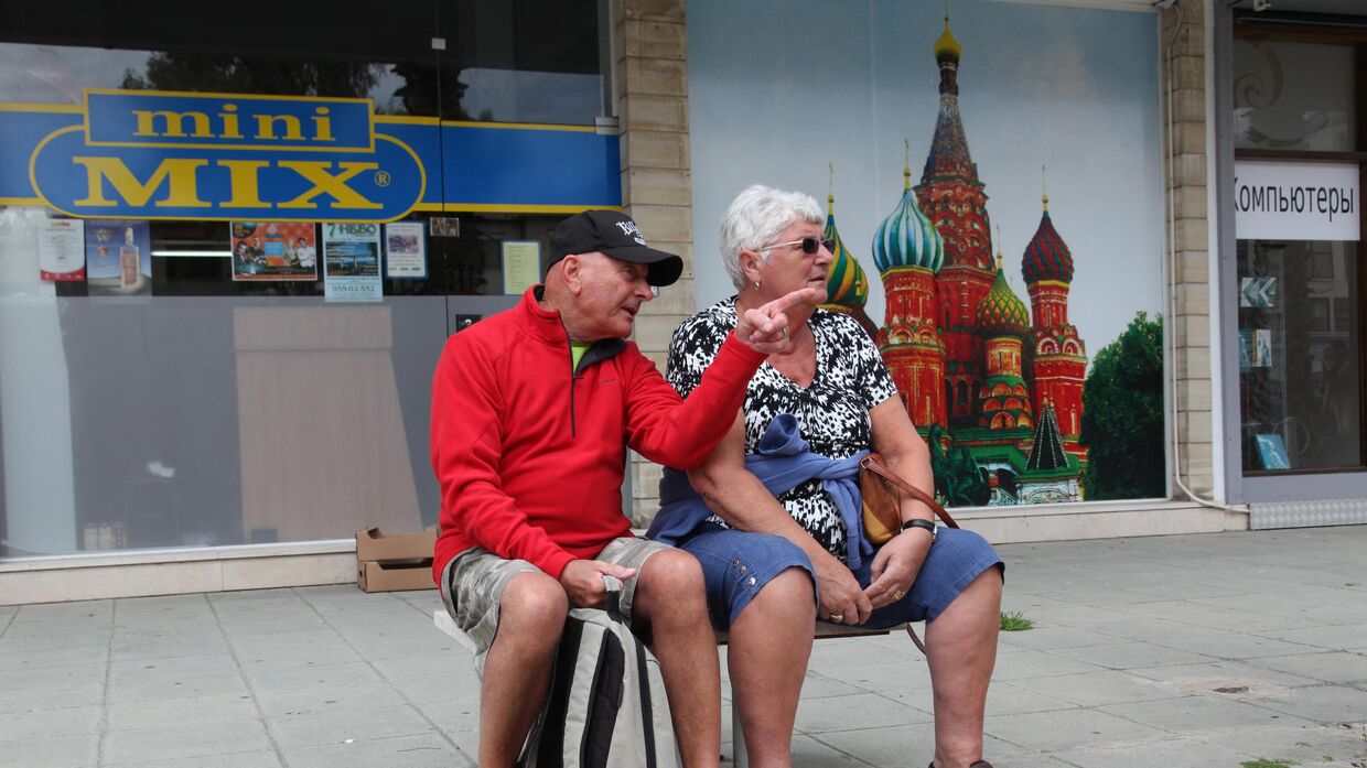 Туристы в Лимассоле, Кипр
