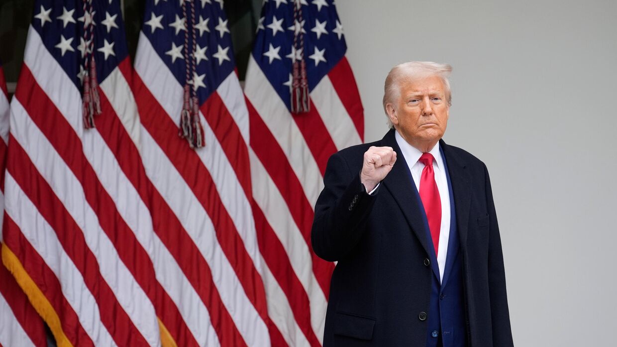 Президент США Трамп объявил о введении пошлин на продукцию других стран