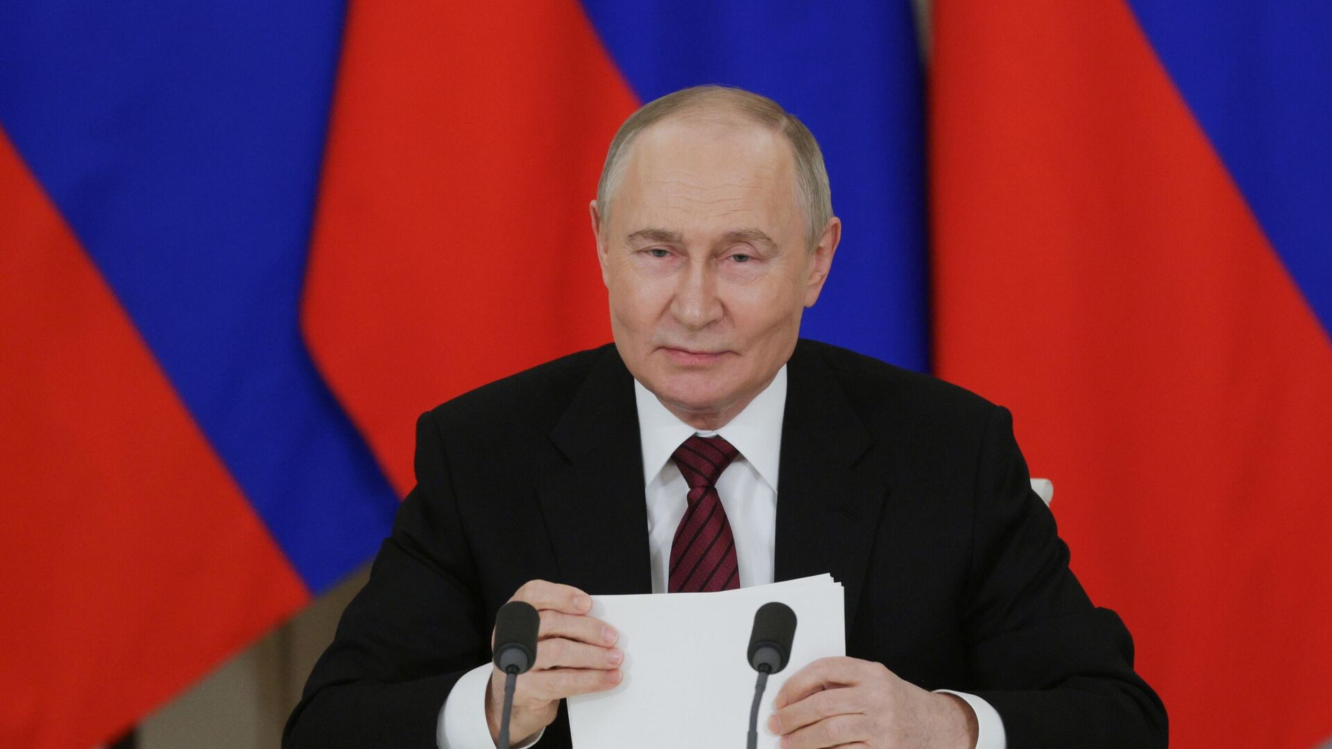 Президент РФ Владимир Путин во время обращения к представителям российских и зарубежных СМИ - ИноСМИ, 1920, 13.05.2025