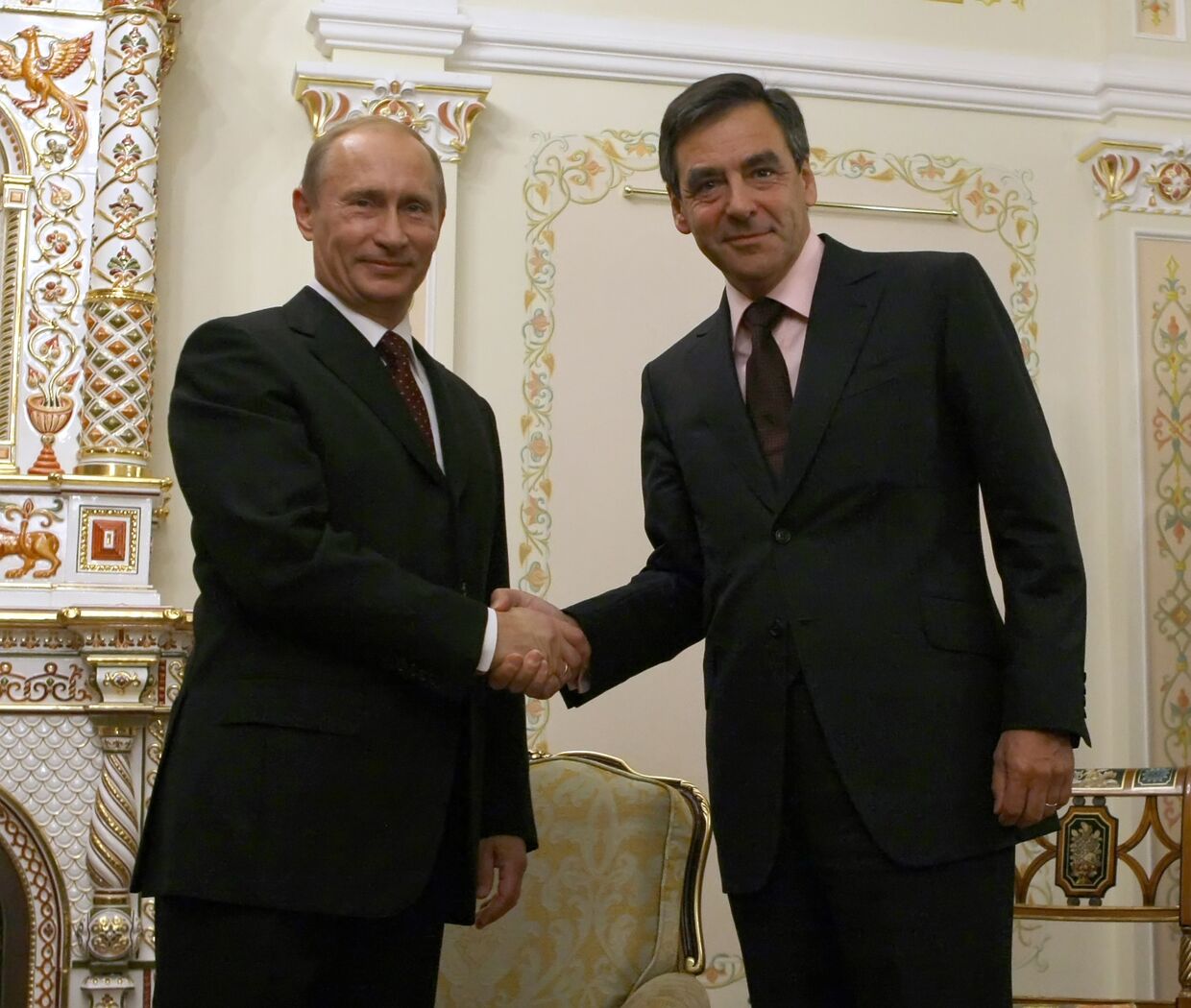 Премьер-министр РФ Владимир Путин встретился с Франсуа Фийоном