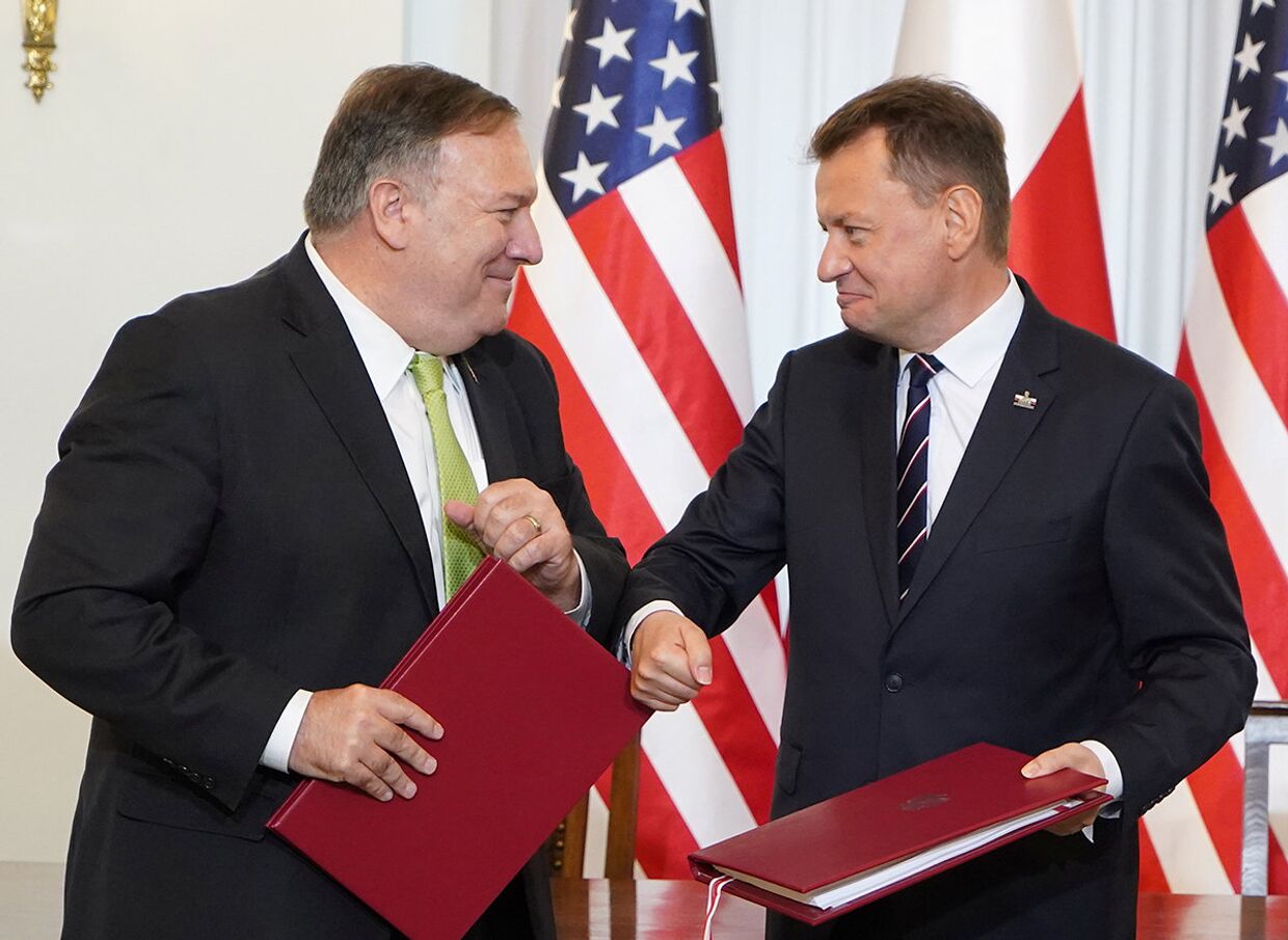 Госсекретарь США Майк Помпео и министр обороны Польши Мариуш Блащак