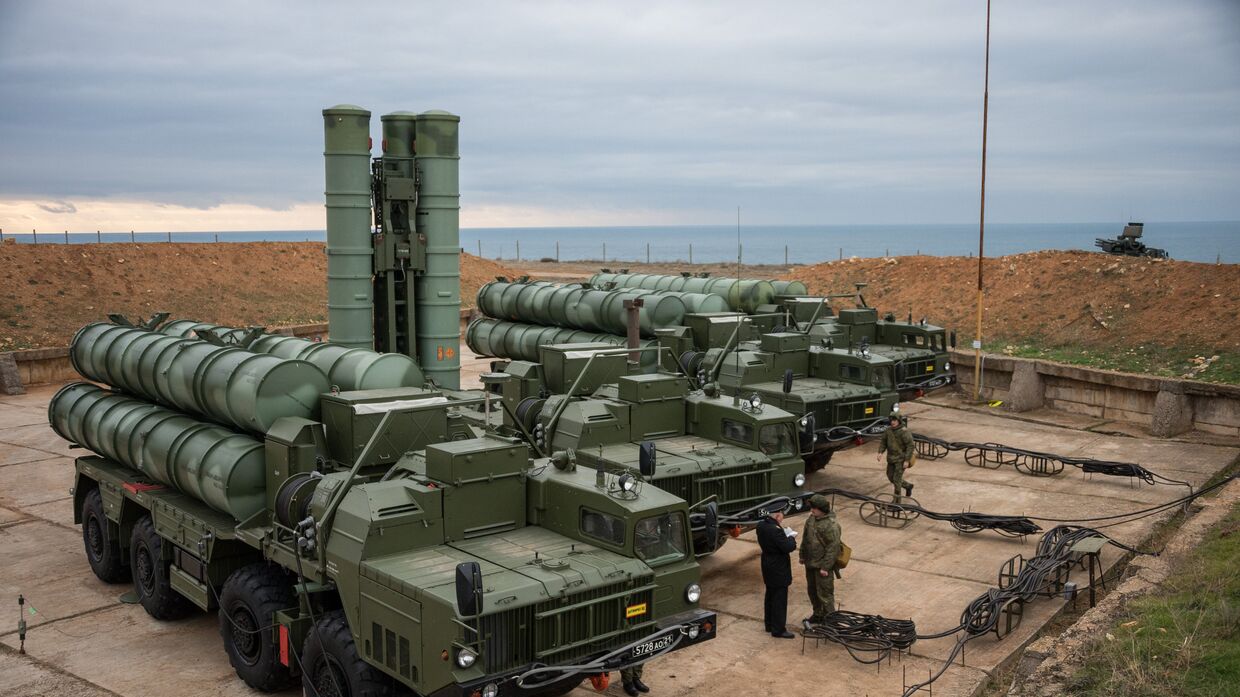 Комплекс ПВО С-400 Триумф на боевом дежурстве в Севастополе